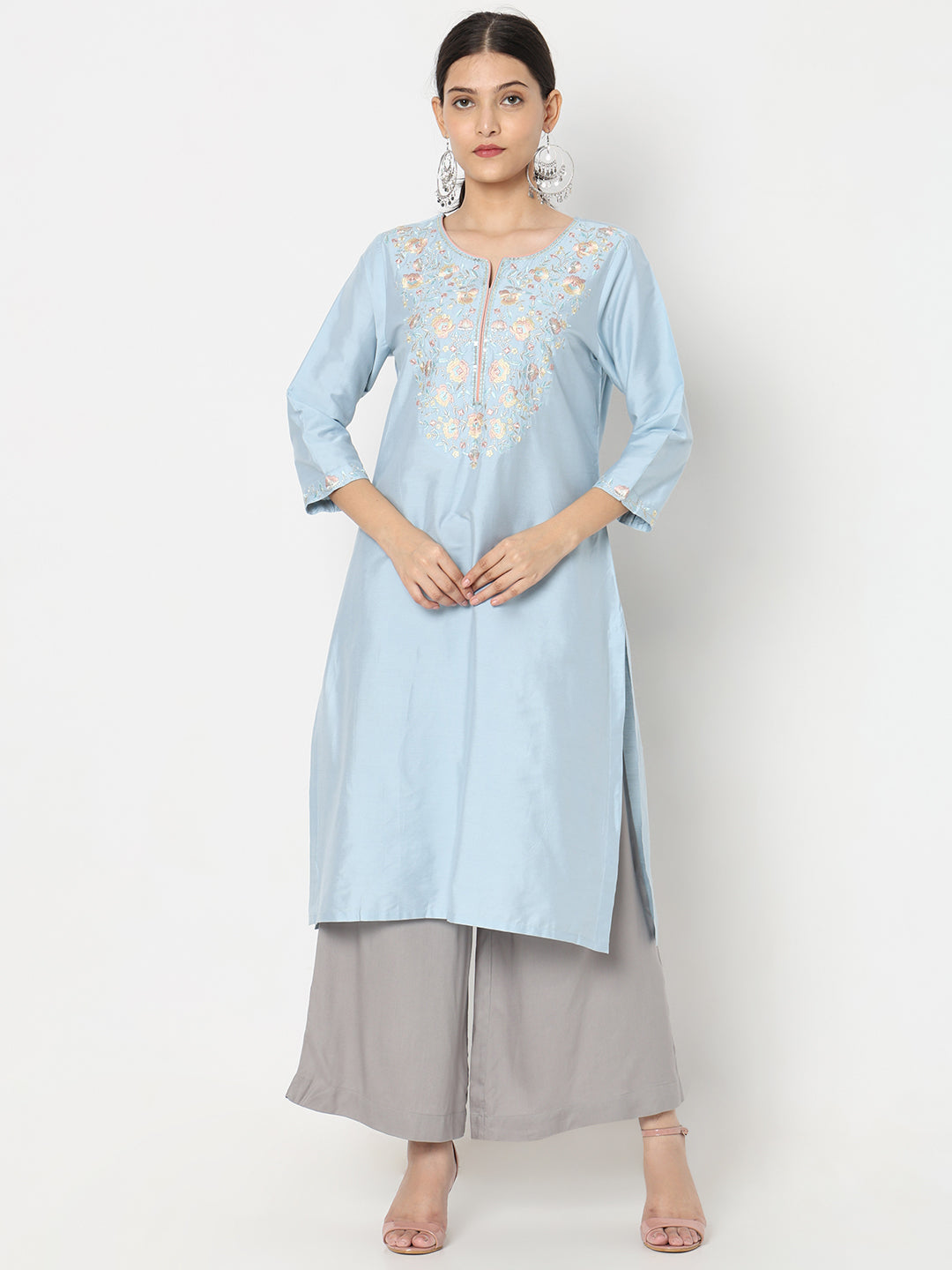Straight Fit Embroidered Kurta