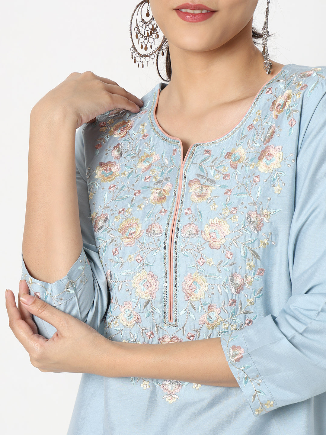 Straight Fit Embroidered Kurta