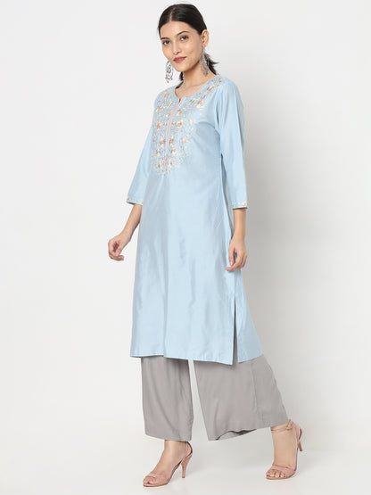 Straight Fit Embroidered Kurta