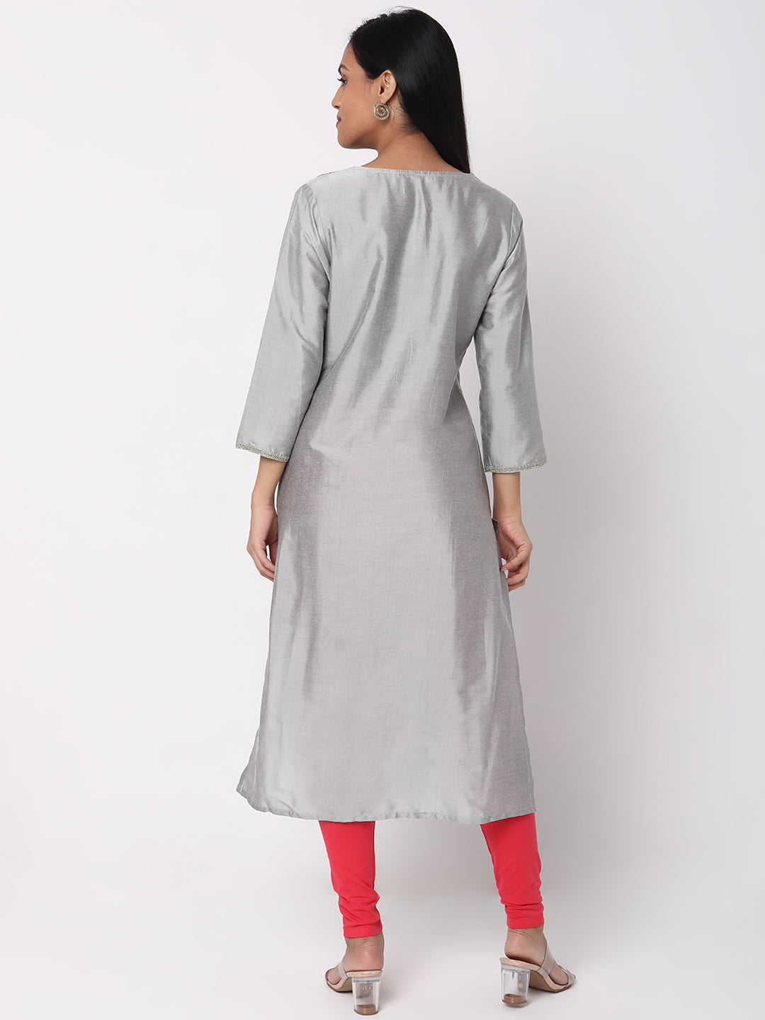 Straight Fit Embroidered Kurta
