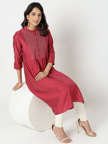 Regular Fit Embellished Kurta