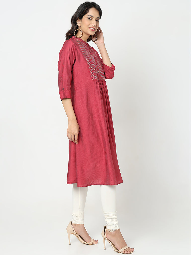 Regular Fit Embellished Kurta