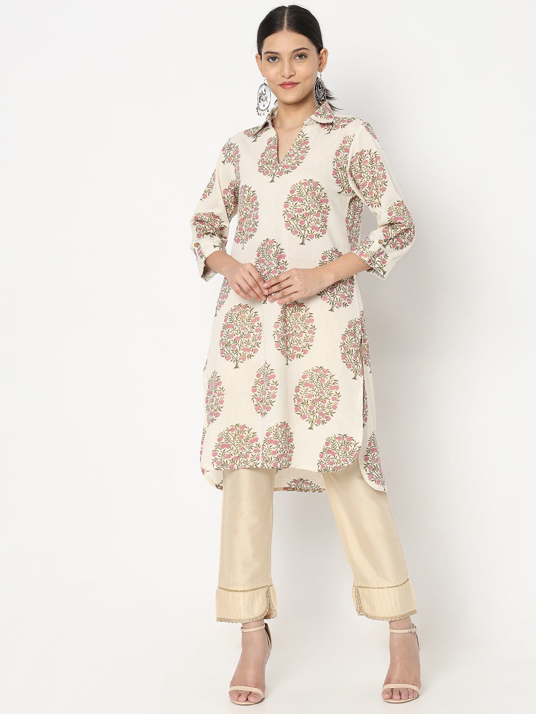 Regular Fit Embroidered Kurta