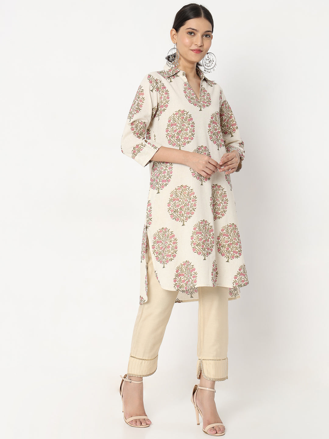 Regular Fit Embroidered Kurta