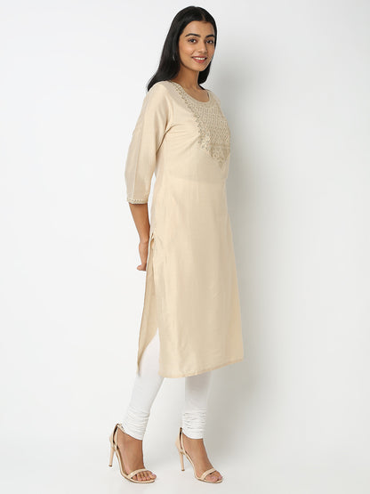 Regular Fit Embroidered Kurta