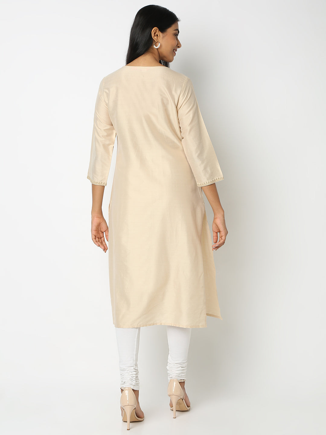 Regular Fit Embroidered Kurta