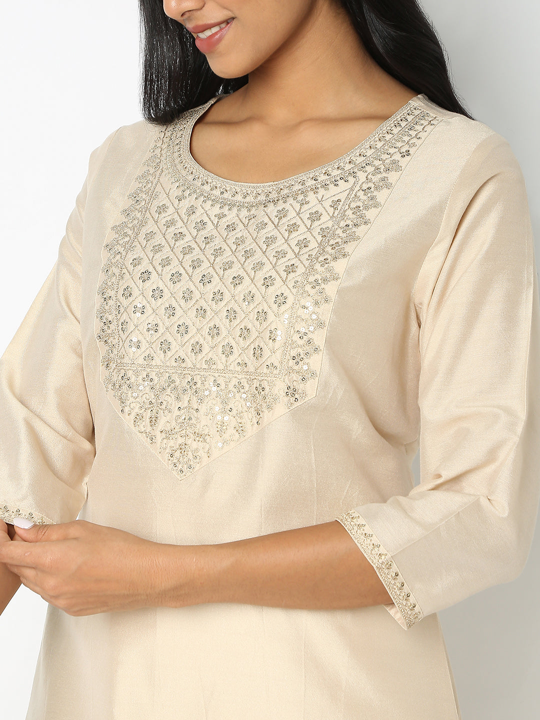 Regular Fit Embroidered Kurta