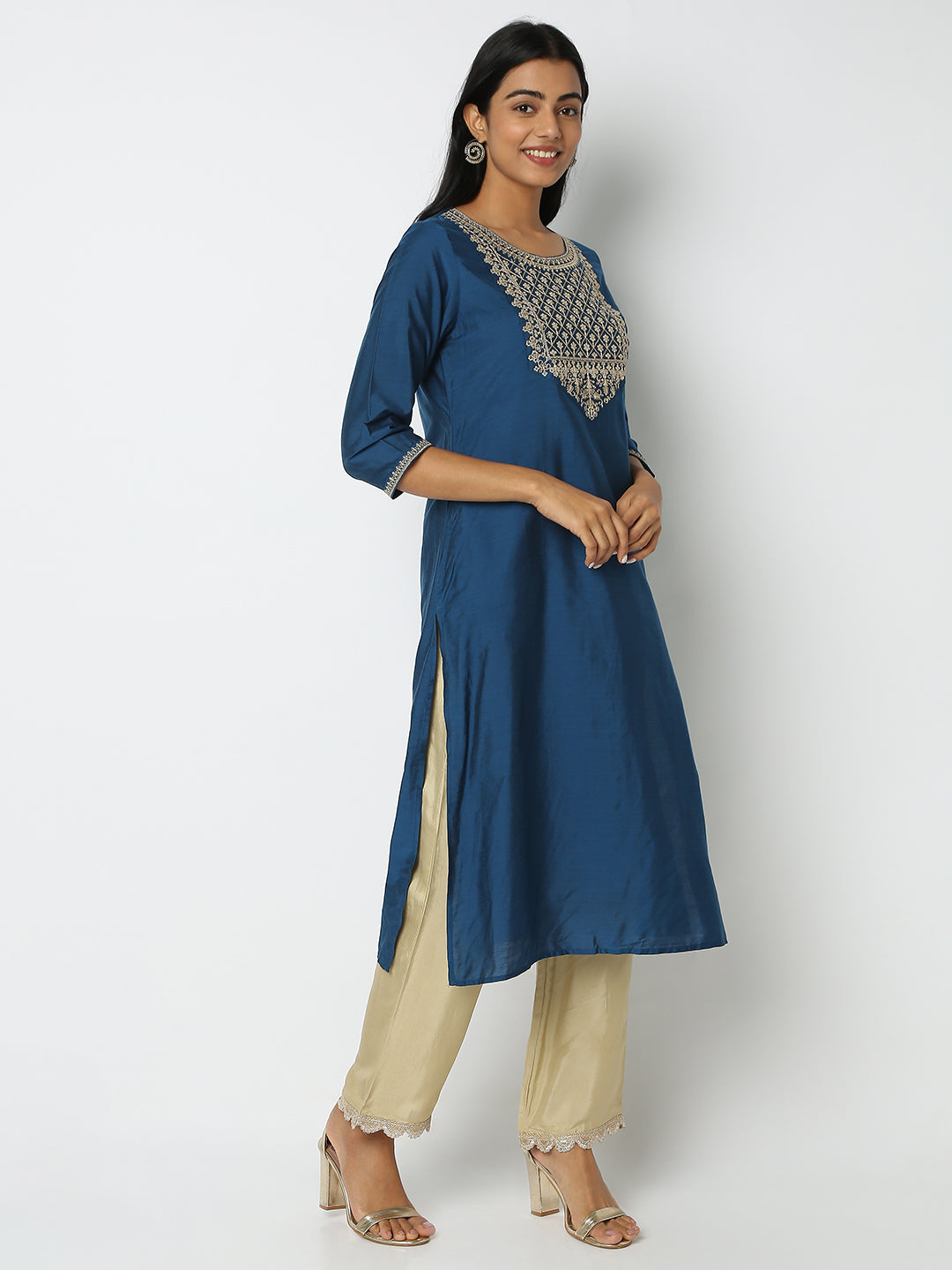 Regular Fit Embellished Kurta
