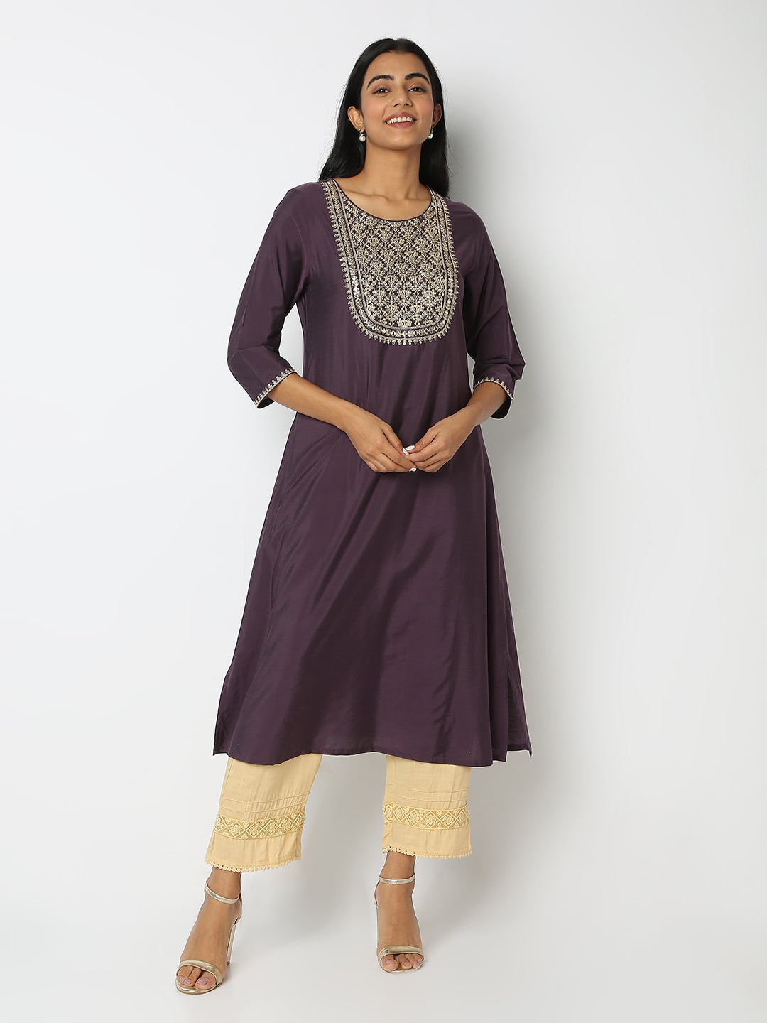Regular Fit Embroidered Kurta