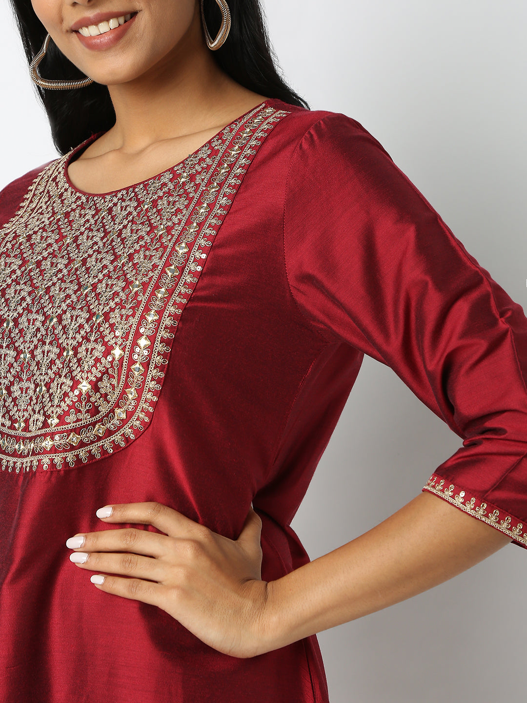 Regular Fit Embellished Kurta